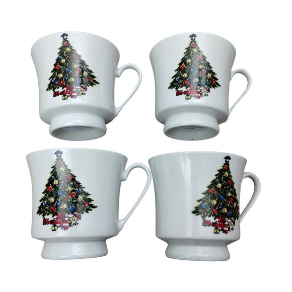 Trisa Stoneware Fine Porcelain Set of 4 Mugs Christmas Tree Festive - Picture 1 of 9